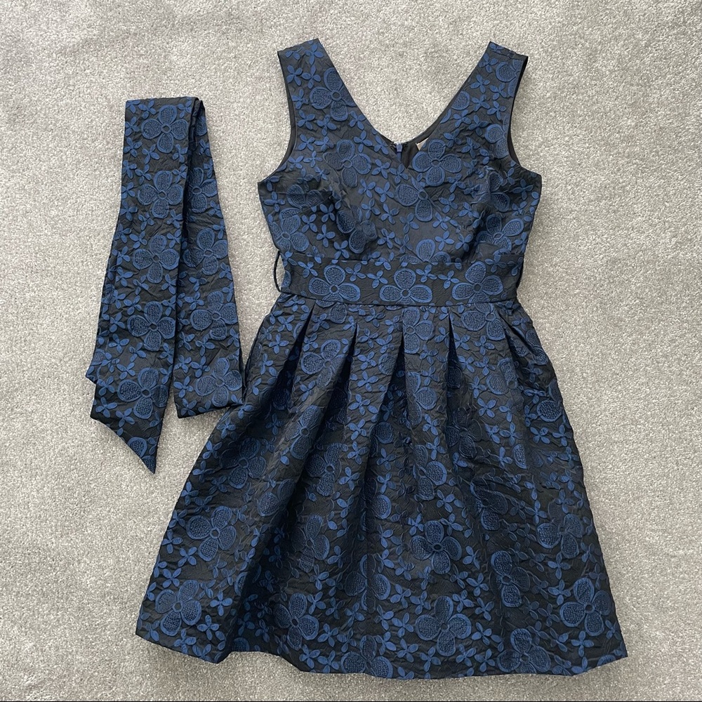 Darling London Black texture Navy Flower Fit Flare dress